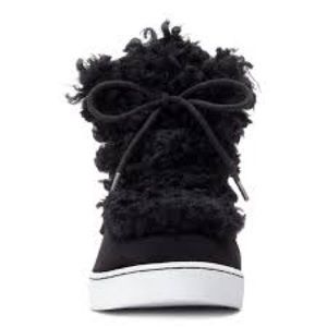 Vonic Splendid Oak Black Suede Sneakers